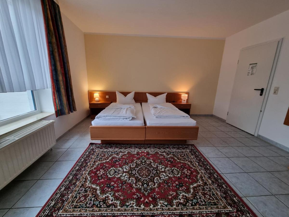 Erbenholz Hotel Laatzen Esterno foto
