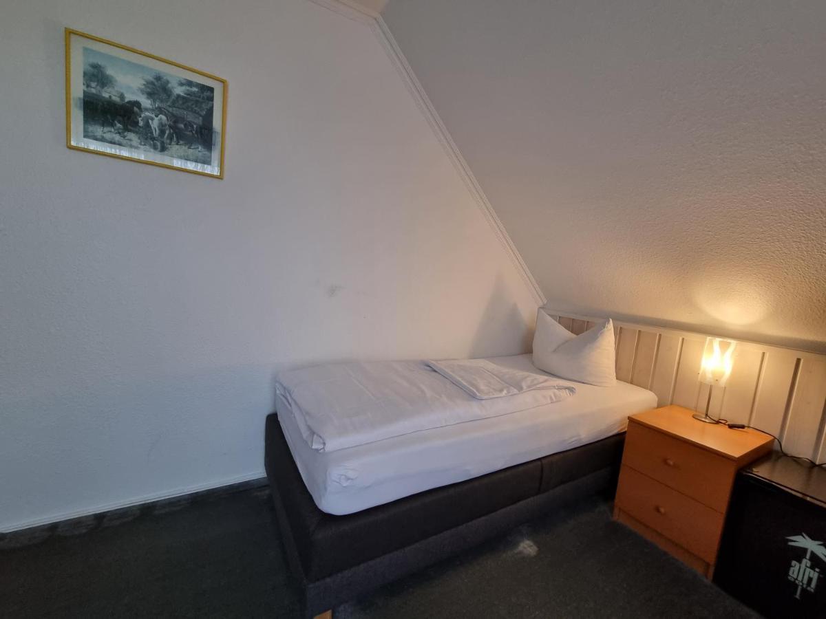 Erbenholz Hotel Laatzen Esterno foto